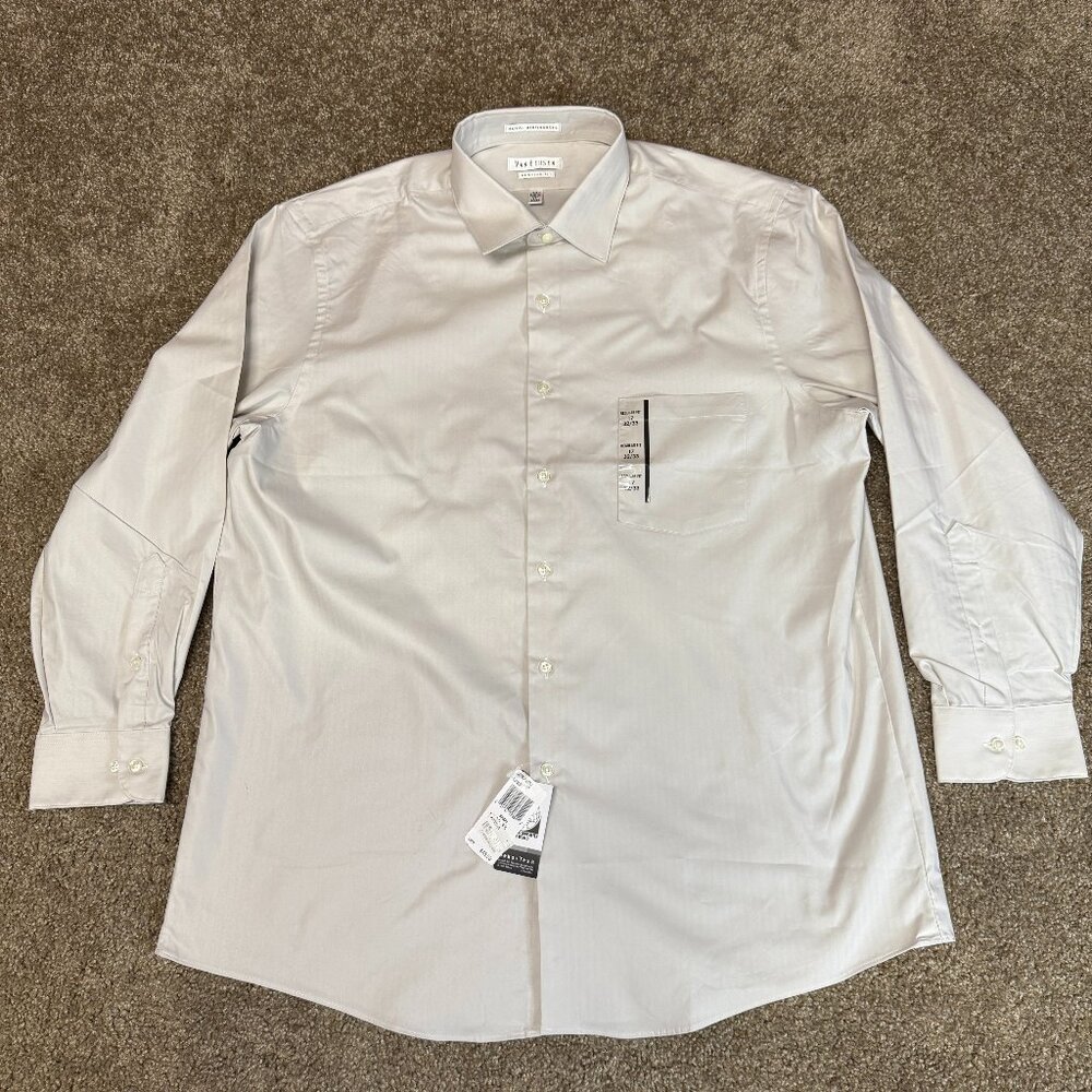 Van Heusen Dress Shirt Mens 17 32/33 Khaki Beige Herringbone Regular Fit 20F6000